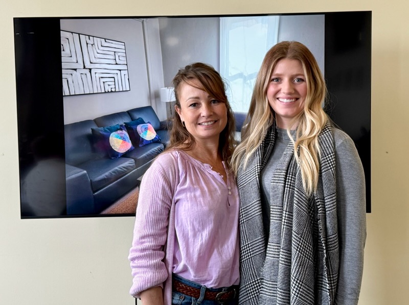 Hollie and Jennifer from Elgin Counselling and Meditation Centre.